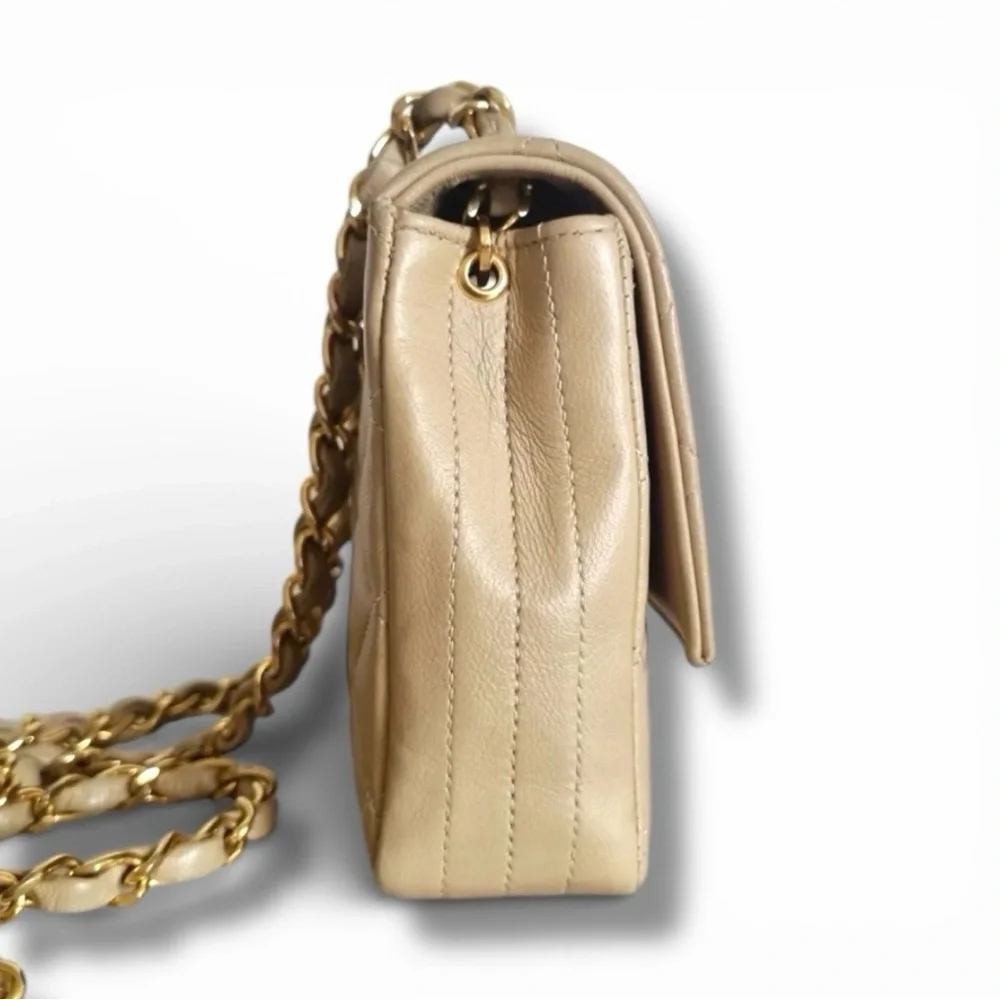 💗VINTAGE CHANEL Beige CC Logo Small Flap Shoulder Crossbody Bag 24K Gold-Plated